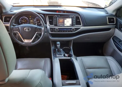 2019 Toyota Highlander Se z USA, uszkodzony, nr VIN 5TDJZRFH2KS578323